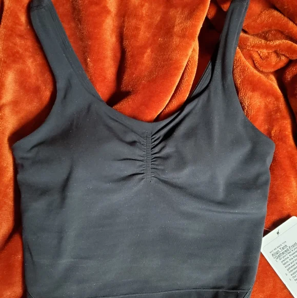 Lululemon Align tank - Picture 3 of 8